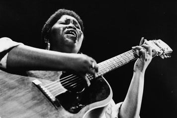 [odetta.jpg]