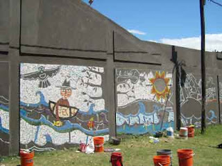 Plaza de la Familia: Sigue el mural 4 mural