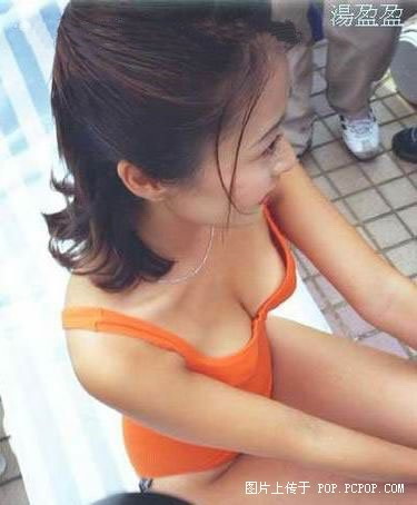 [美女暴乳走光3.jpg]