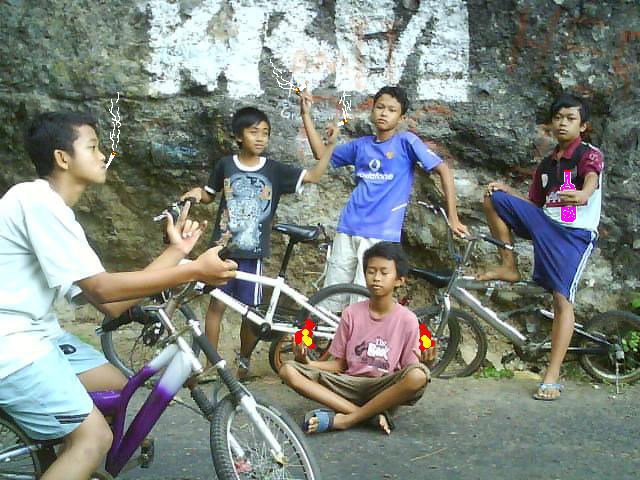Aneh-aneh wae