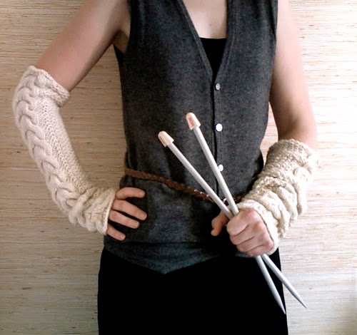 [knitters+bella.jpg]