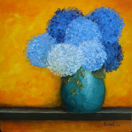 [hydrangeasingreenvase.jpg]