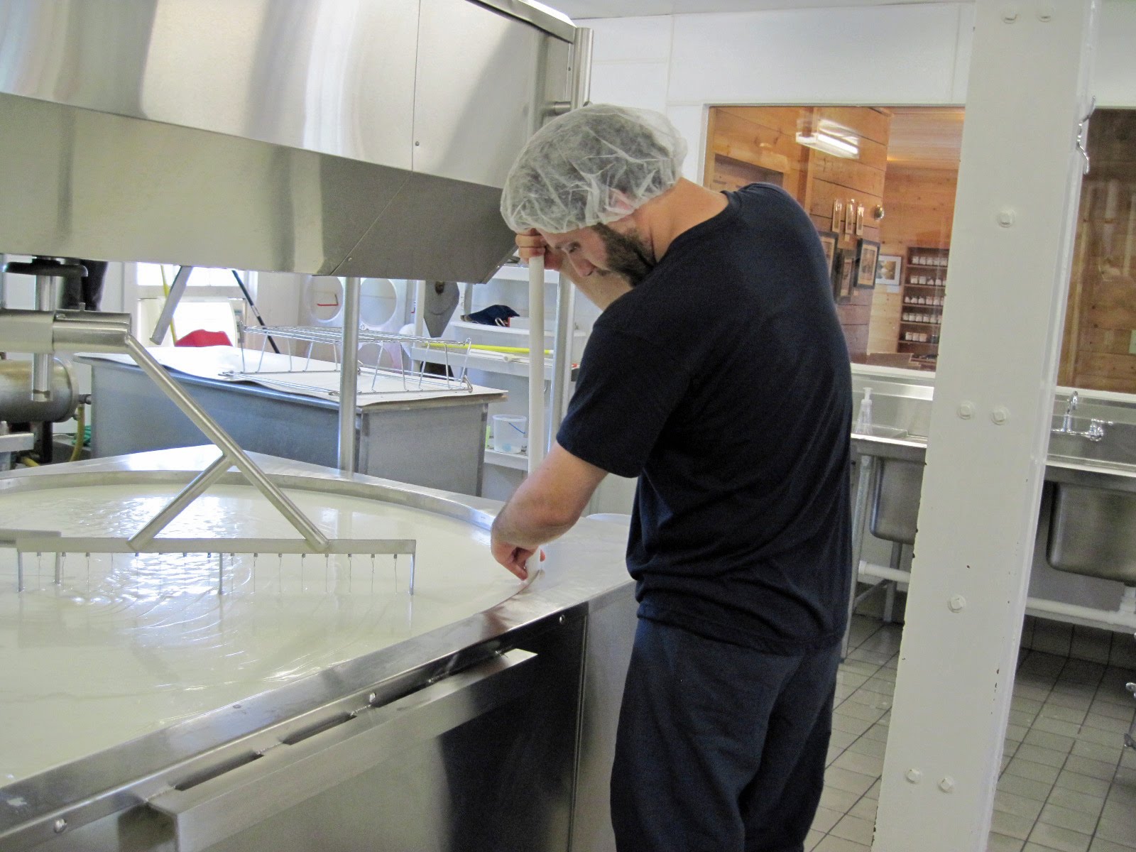 plymouth artisan cheese factory