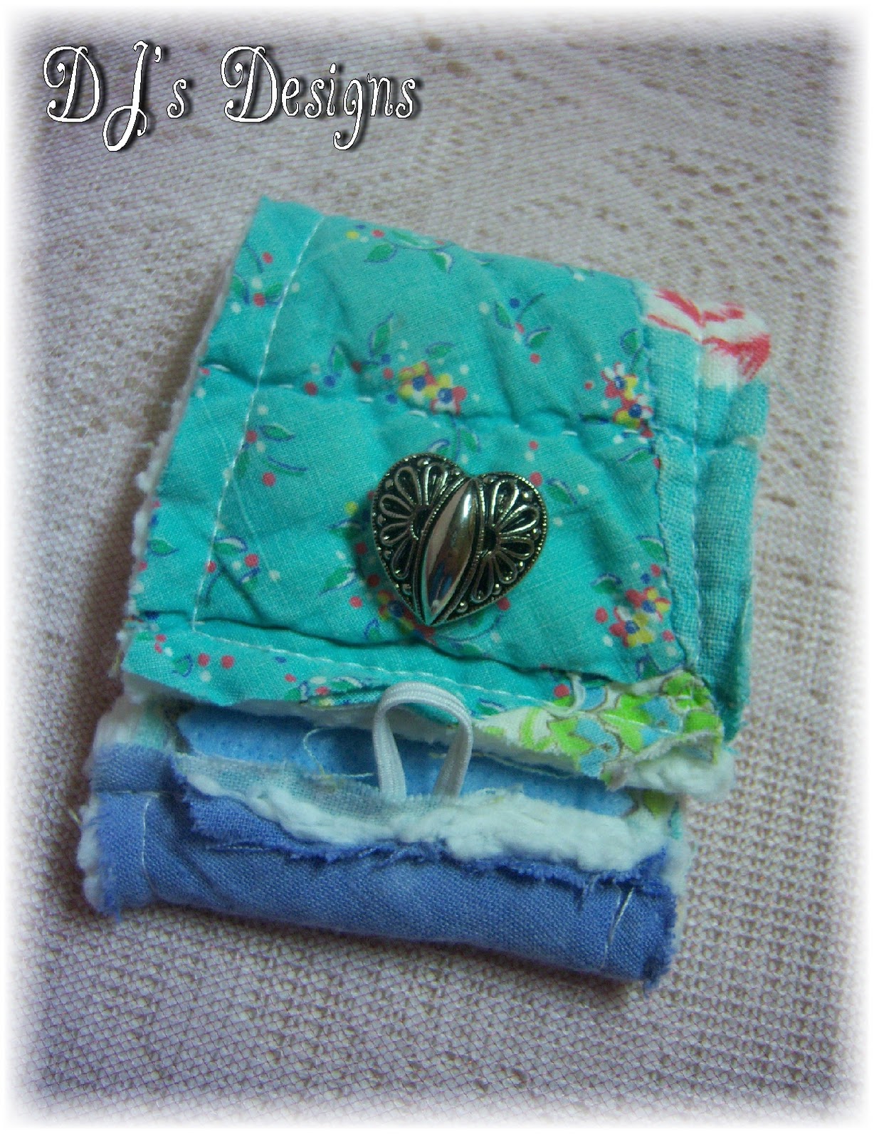 Dee Dee's Craft Spot Needle Keeps