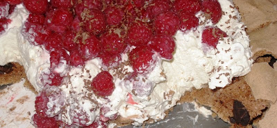 Raspberries, cream and meringue