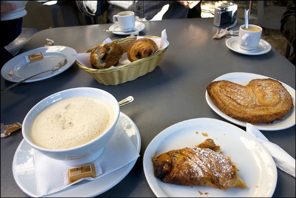 [BLOG+Provence-1-053+Christine's+pastries+4x6+rgb.jpg]
