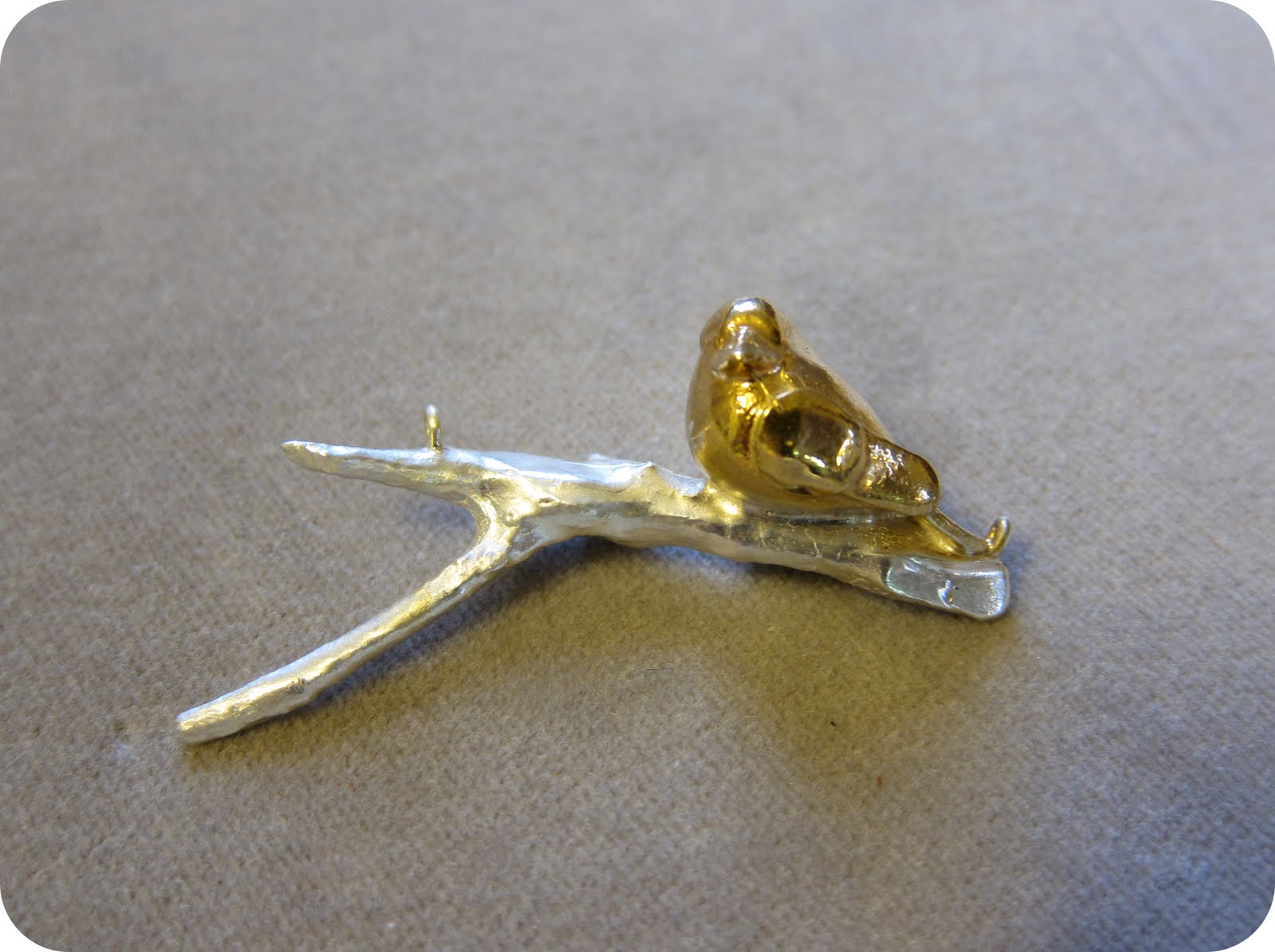 [mini+gold+on+silver]