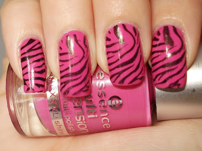 The Nail Nerd: NOTD: Pink Zebra