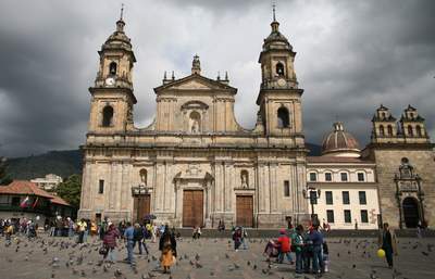 PLAZA DE  BOLIVAR.