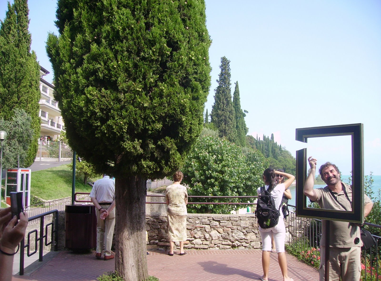 [IMG_0679.JPG]