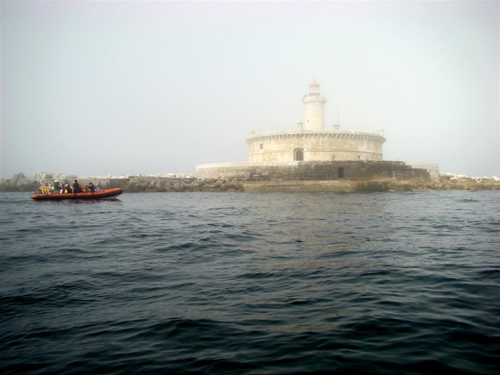 [002+2009-08-01+Farol+do+Bugio+(Large).jpg]