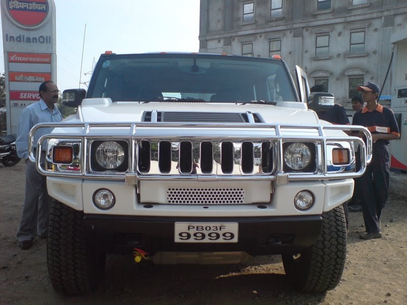 BORN2TREK Hummer spotted in Pune