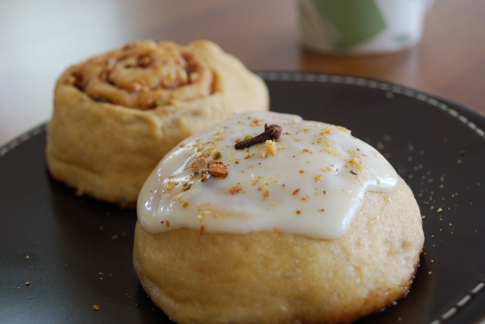 [baklava+buns_007.JPG]