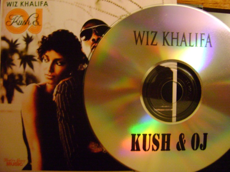 hot wiz khalifa wallpaper. wiz wiz khalifa wallpaper. hot wiz khalifa wallpaper. wiz