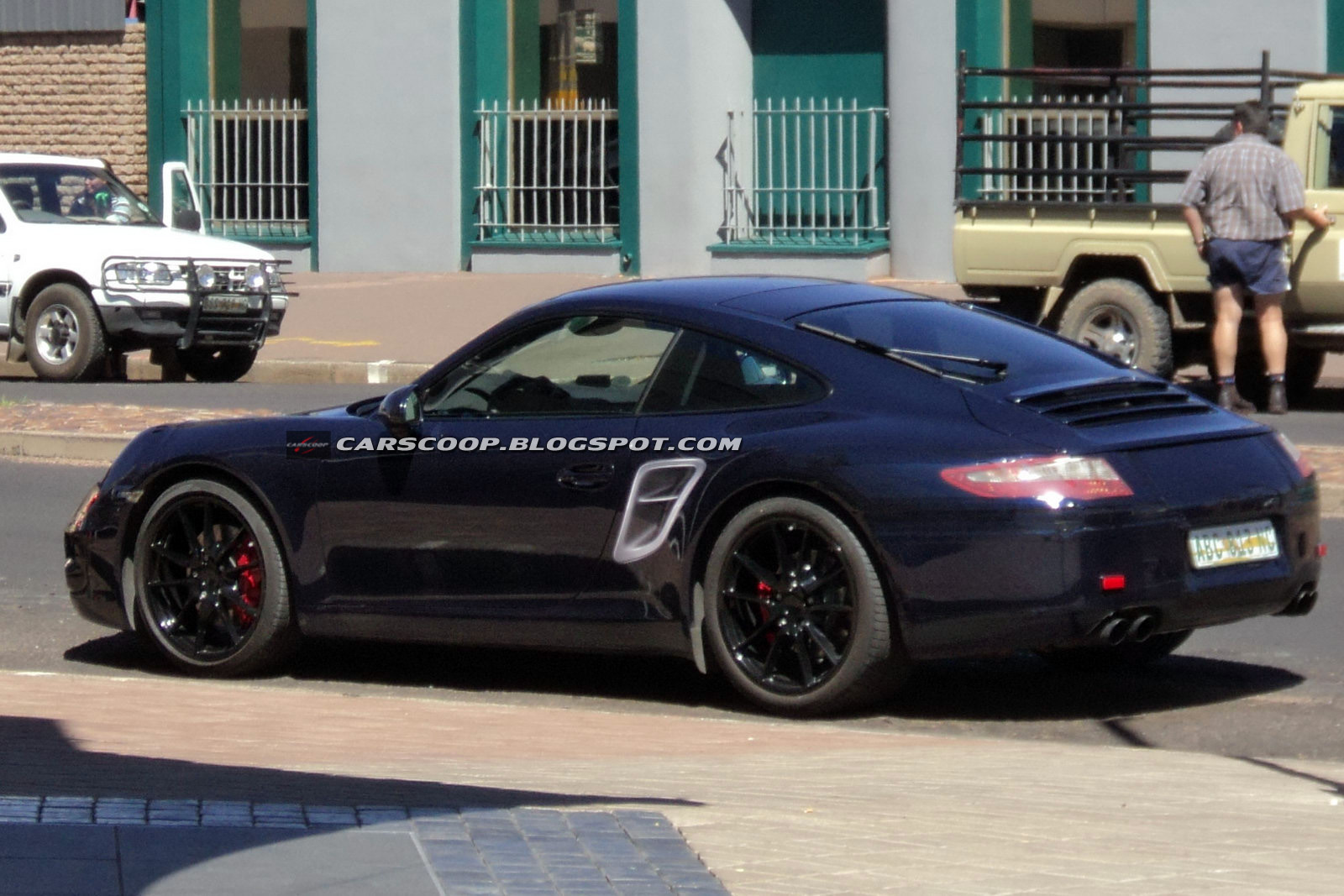 2012-Porsche-911-Carrera-6.jpg