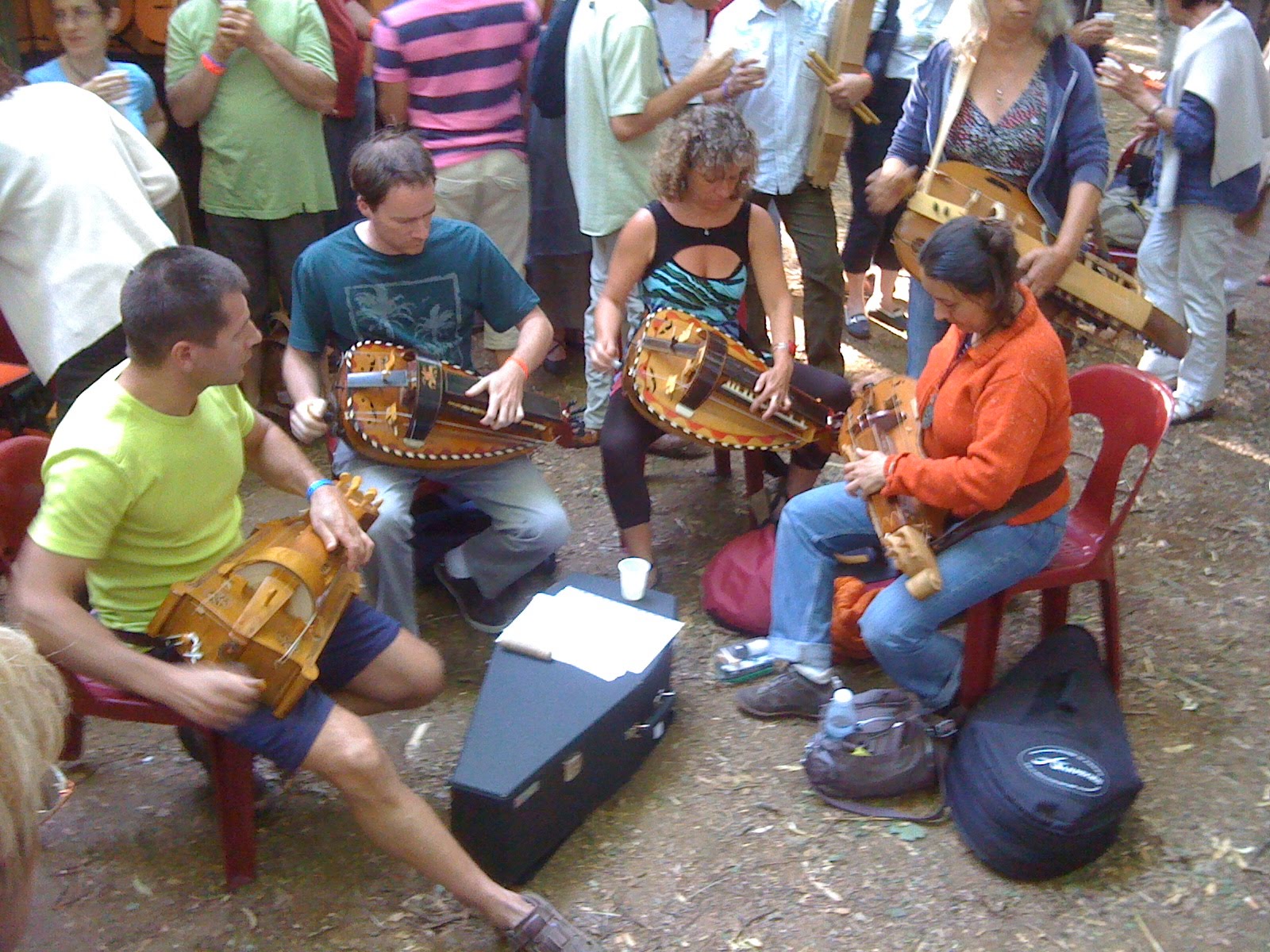 rencontres internationales de luthiers et maîtres sonneurs