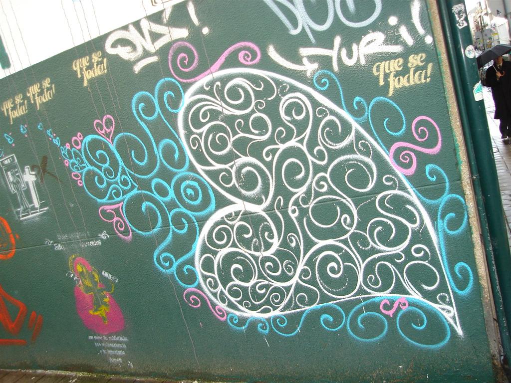 [PZT+Character+Graffiti+Porto.JPG]