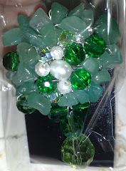 Green stone crystal pearl brooch