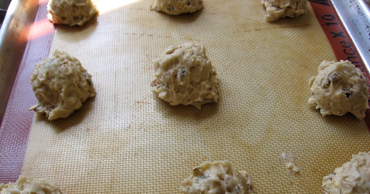 Sour Cream Oatmeal Cookies
