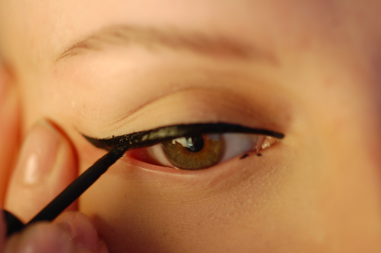 EyelineHer On the lash (part one just makeup)