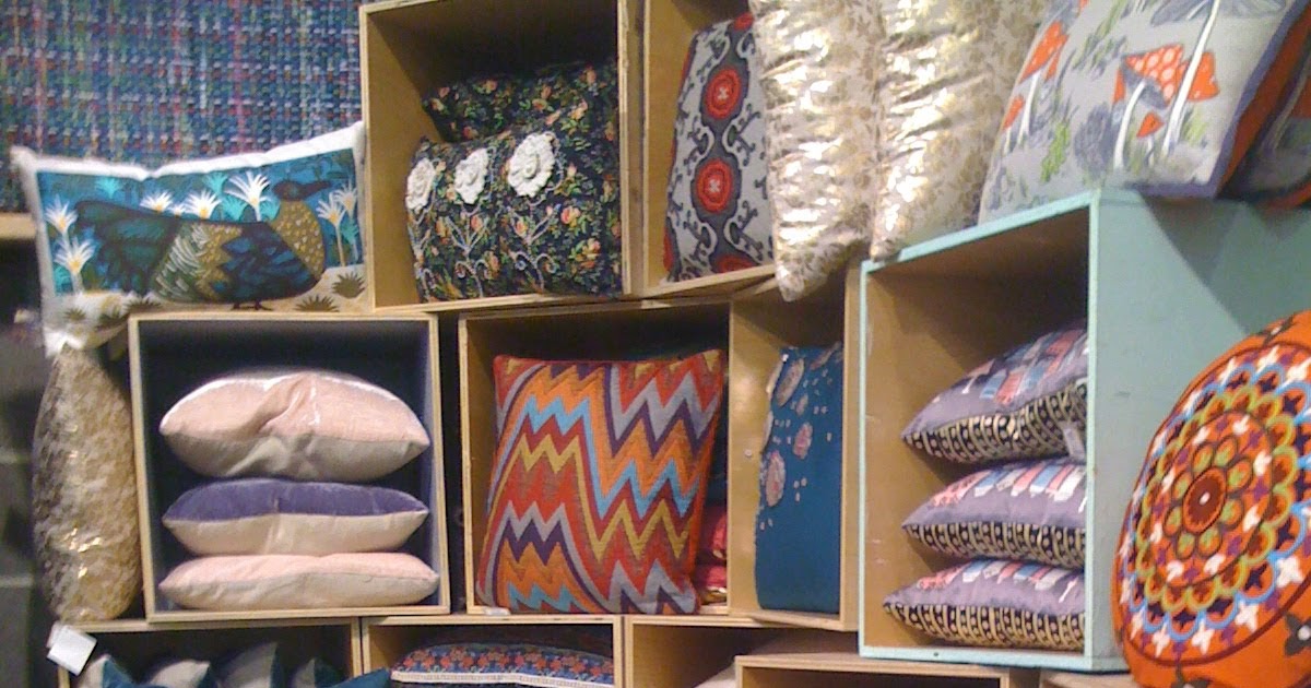 marvelousity Pillow Toss