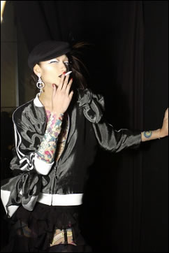 [losecontrolrm2028dm0.jpg]