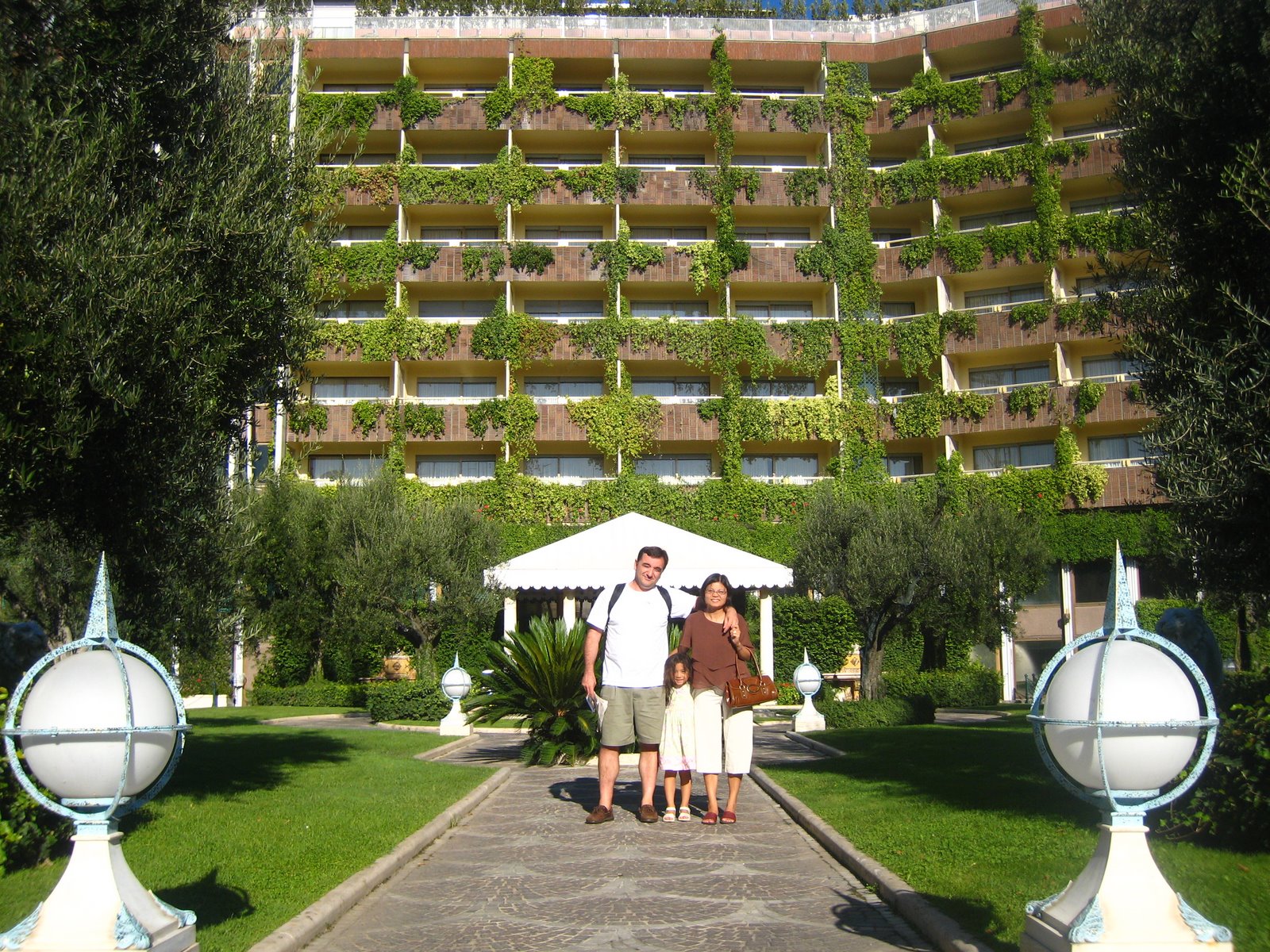 [IMG_1077.JPG]