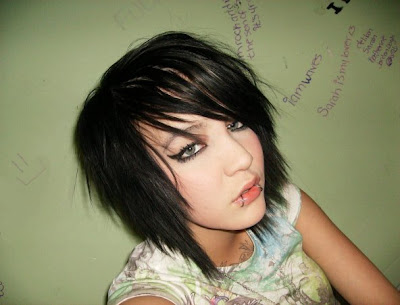 The Right Emo Hairstyle 