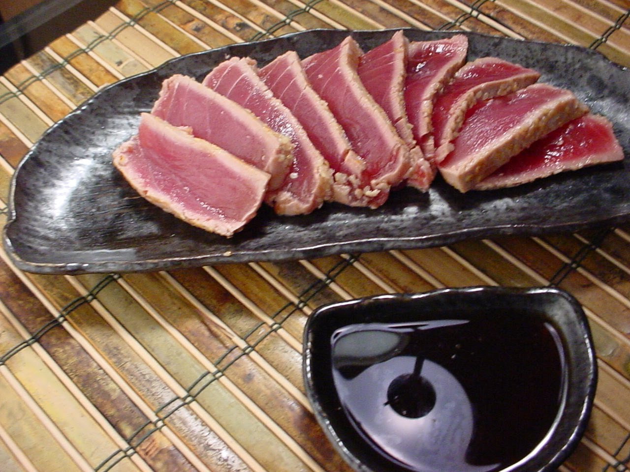 Kitchen Monkey Tuna Tataki (Recipe)