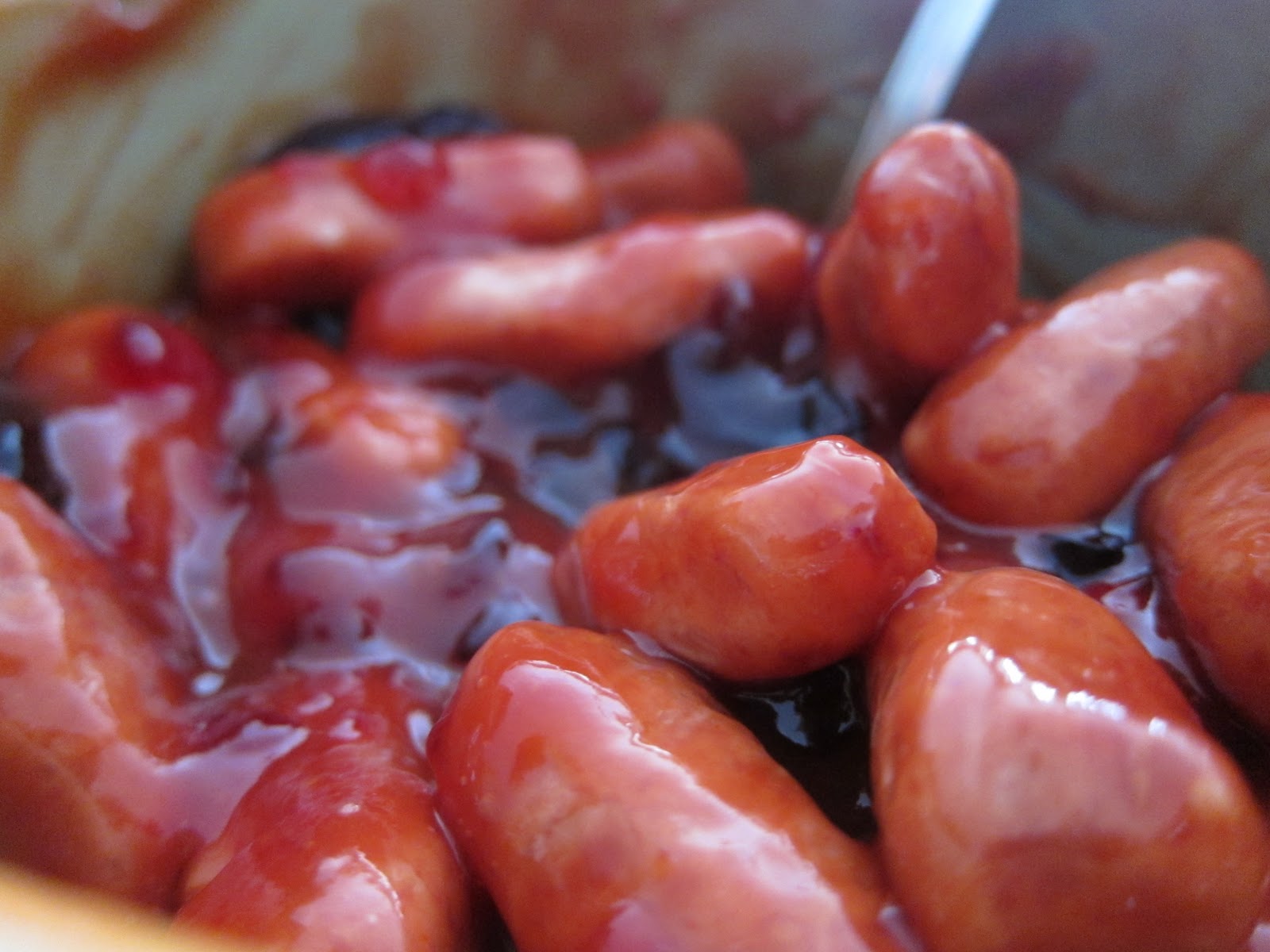 cocktail weiners with grape jelly and bbq sauce