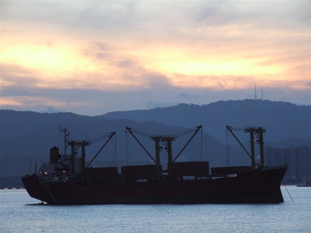 [FERRY0017+(Large).JPG]