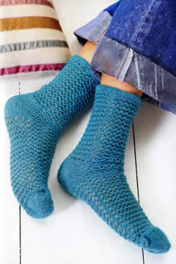 Носки в поперчной технике вязания