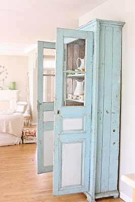 Sonhar e Realizar: O ARMÁRIO AZUL