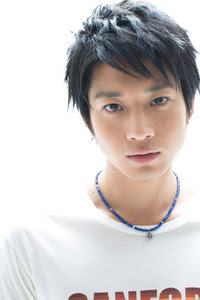 osamu-mukai-thumb.jpg (200×300)