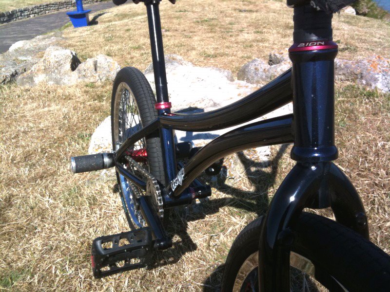[bikecheckzoom3.jpg]