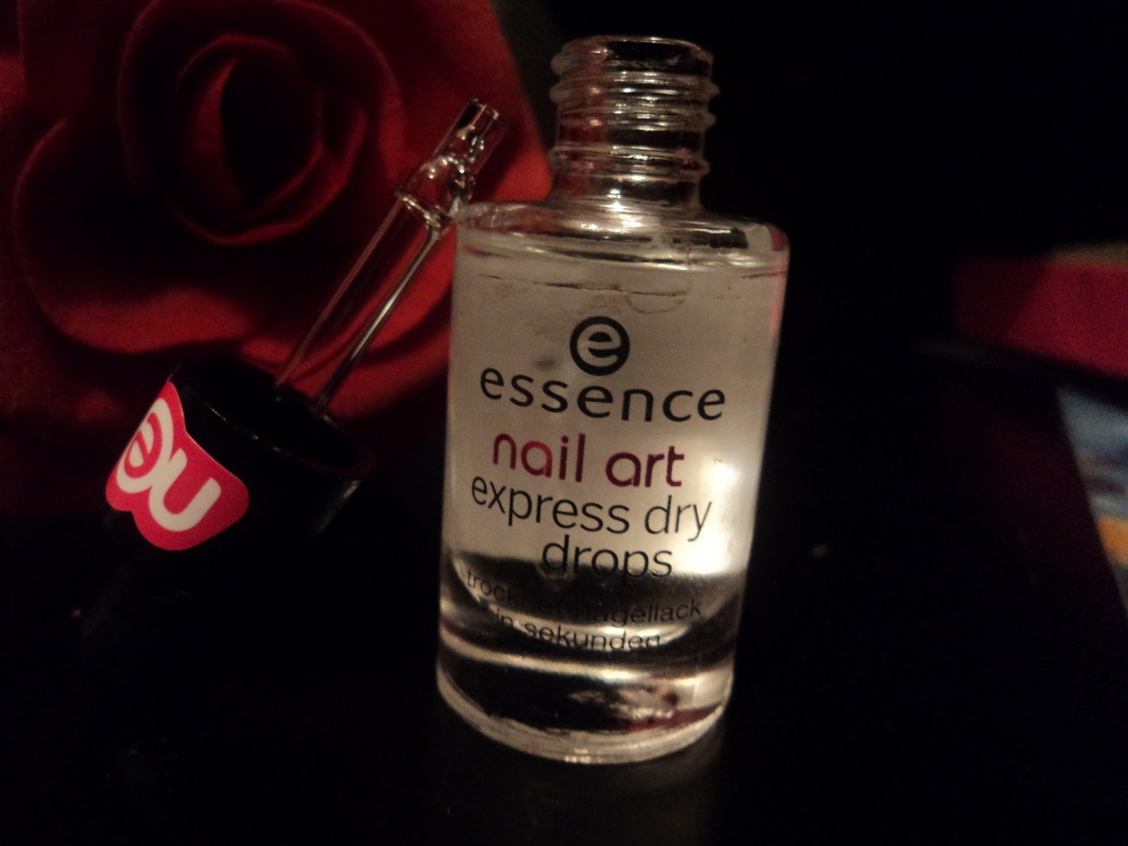 nailsenbeauty Essence nail art express dry drops