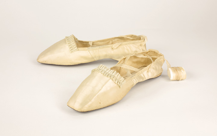 slippers, possibly Spanish