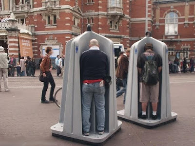 Interesting & Funny Men's Restrooms (30) 14