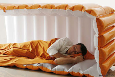 11 More Cool and Creative Sleeping Bags (14) 10
