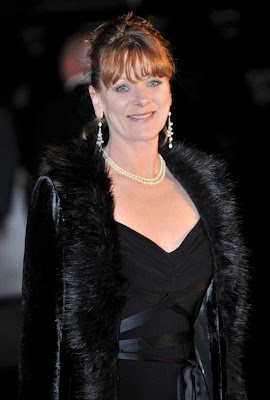 Samantha Bond