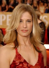 Nancy Travis