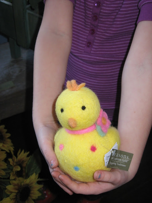 So sweet felted chicks!
