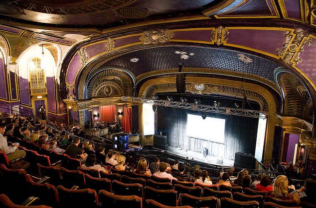 chuckman s collection chicago postcards volume 07 photo riviera theatre chicago il seating chart