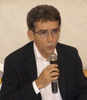 [Thompson_Mariz[1].JPG]