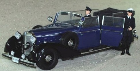 Diecast Toy Car: 1:18 1938 MERCEDES BENZ 770K CABRIOLET