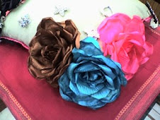 Broches coleteros ,tocados de rosas en todos los colores