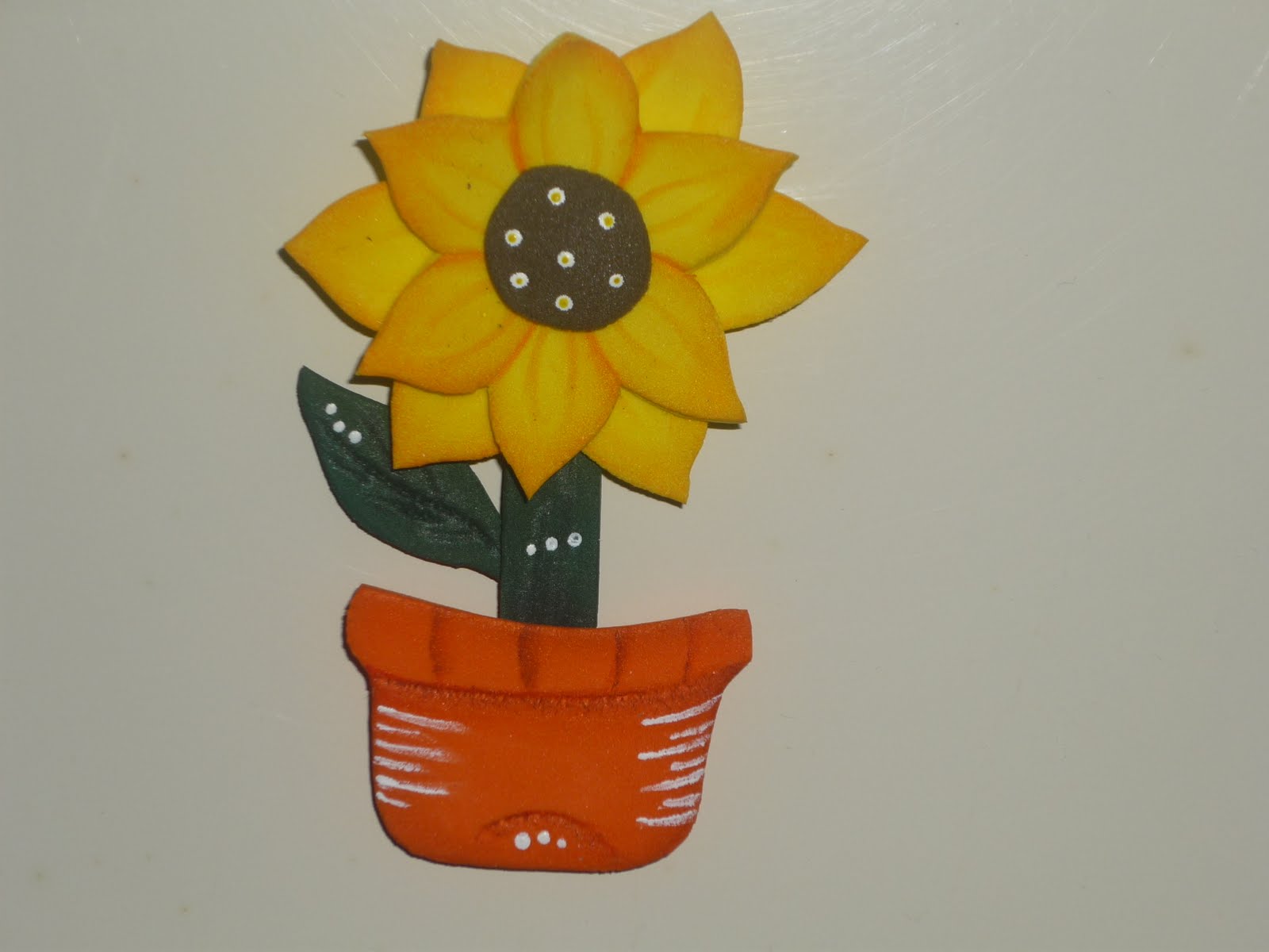 Manualidades Luciana: IMANES PARA NEVERA EN FOAMY