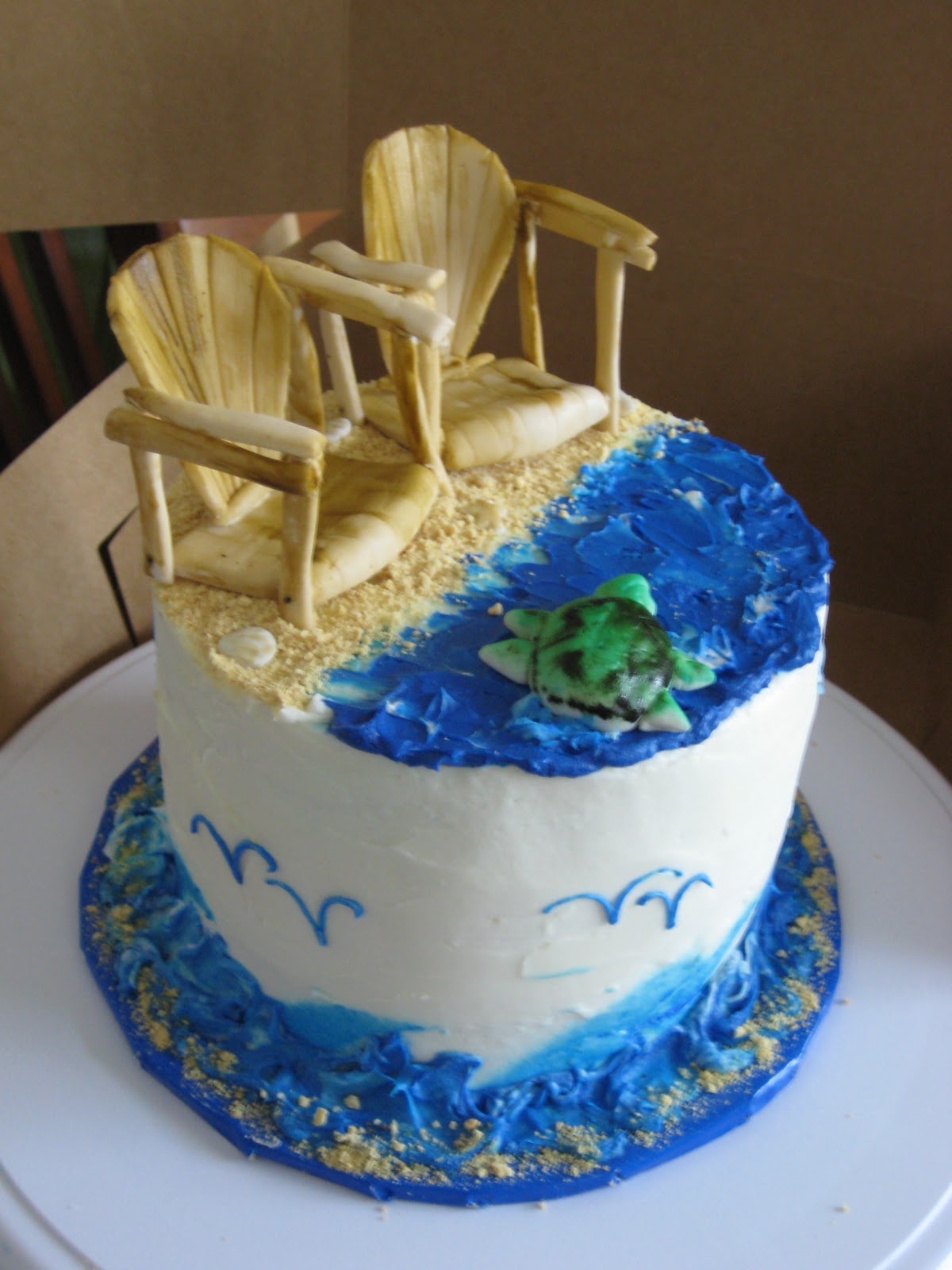 Southern Gold Leaf Cakes cake is our passion! Honeymoon Cake