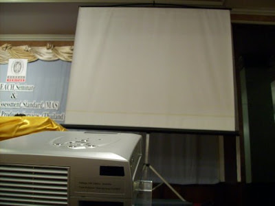 เช่าprojector 1 เครื่อง  ติดตั้งที โรงแรมแอมบาสเดอร์  งาน REACH Siminar