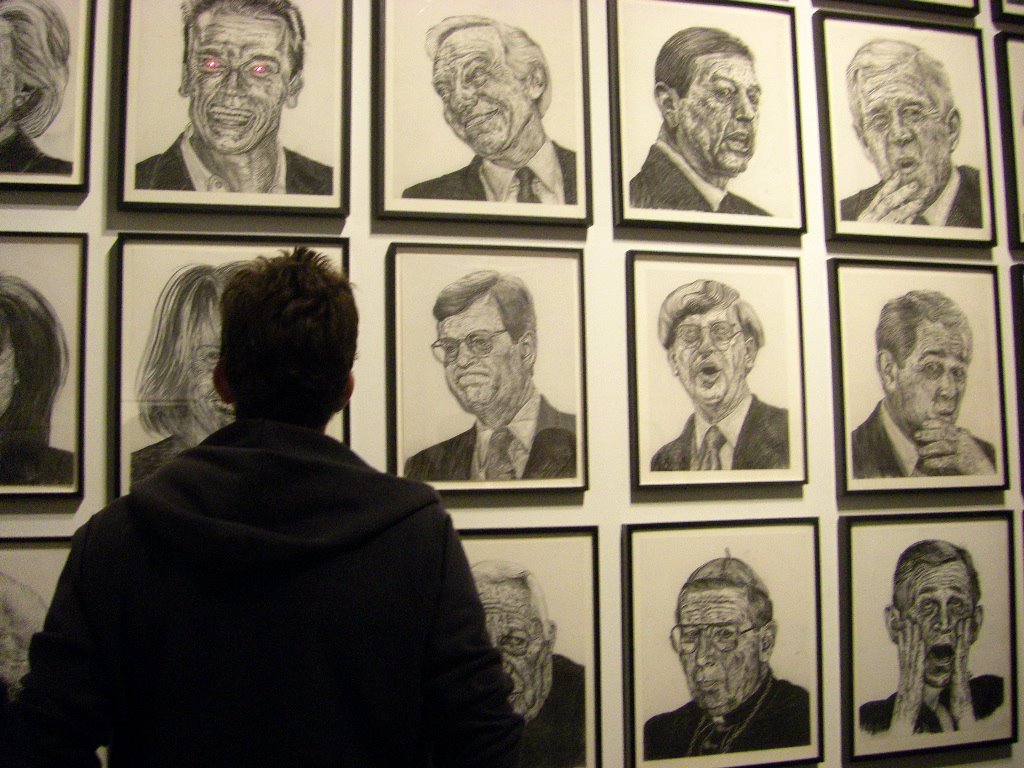[wall+of+pics.JPG]